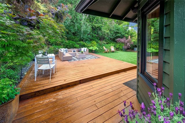 4927 50th Avenue S, Seattle, WA 98118
