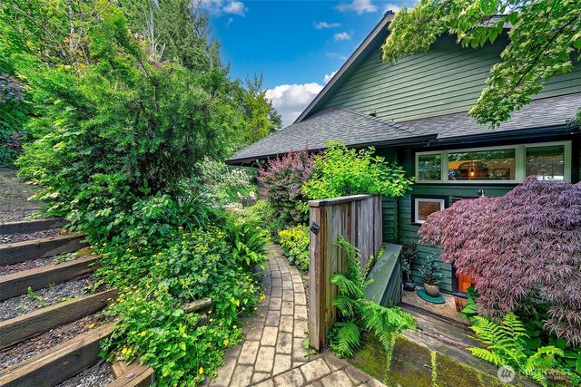 4927 50th Avenue S, Seattle, WA 98118