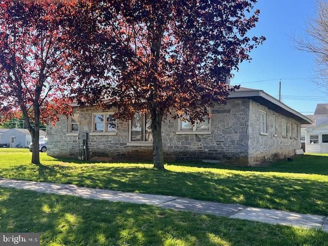 125 N ROOSEVELT AVE, Hershey, PA 17033
