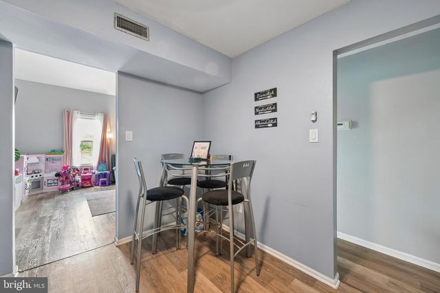 309 KNOLL DR, Blackwood, NJ 08012