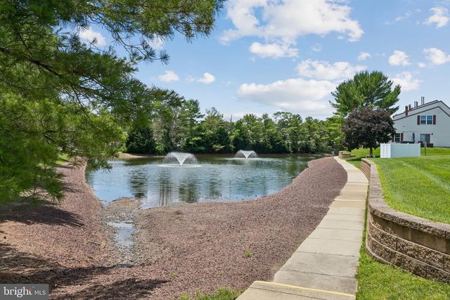 309 KNOLL DR, Blackwood, NJ 08012