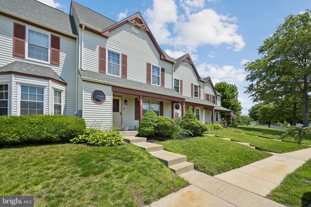 309 KNOLL DR, Blackwood, NJ 08012