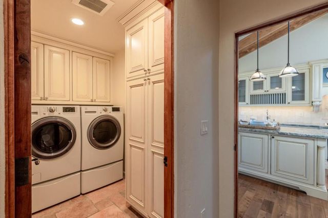 15475 Via Los Tulares, Carmel Valley, CA 93924