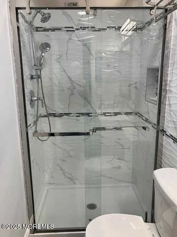 5 Shaw Court, Toms River, NJ 08757