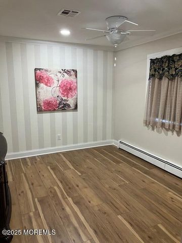 5 Shaw Court, Toms River, NJ 08757