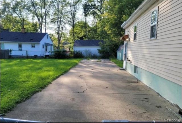 1159 Sutton Avenue, Flint, MI 48504