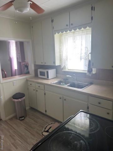 1159 Sutton Avenue, Flint, MI 48504