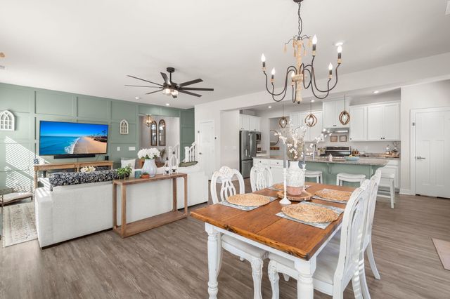 208 Lynx Lane, Summerville, SC 29483