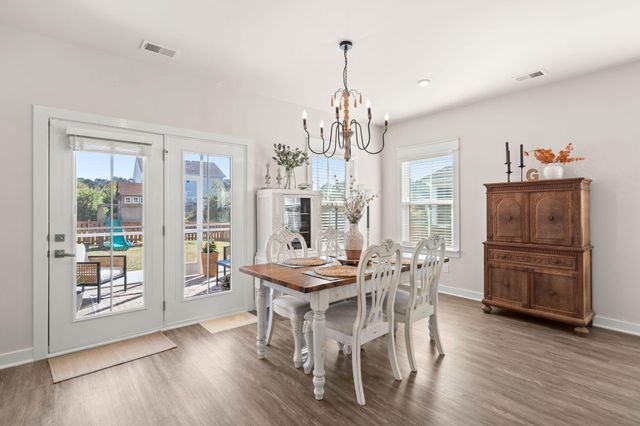 208 Lynx Lane, Summerville, SC 29483