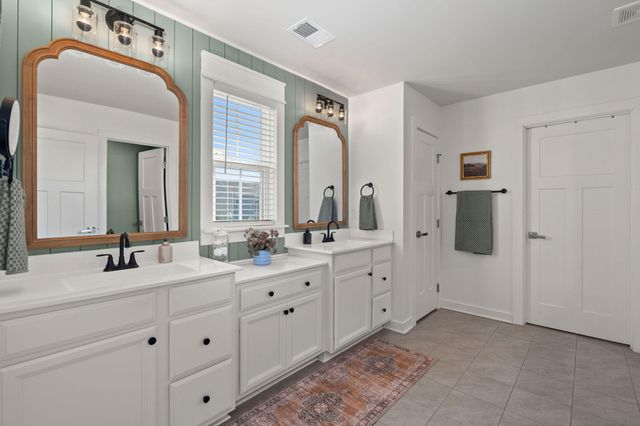 208 Lynx Lane, Summerville, SC 29483