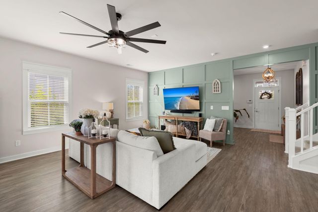 208 Lynx Lane, Summerville, SC 29483