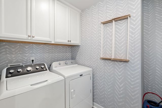 208 Lynx Lane, Summerville, SC 29483