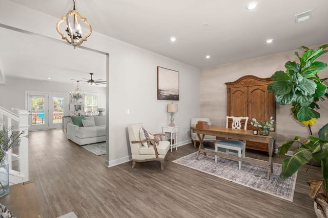 208 Lynx Lane, Summerville, SC 29483