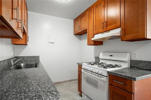 521 E Lomita Avenue 205, Glendale, CA 91205