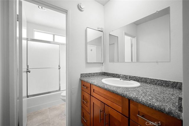 521 E Lomita Avenue 205, Glendale, CA 91205