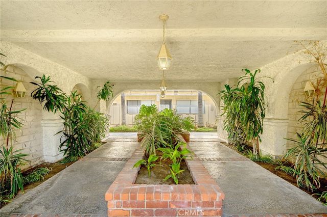 521 E Lomita Avenue 205, Glendale, CA 91205