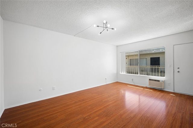 521 E Lomita Avenue 205, Glendale, CA 91205