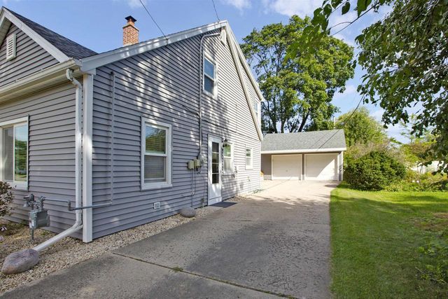 724 MITCHELL STREET, Neenah, WI 54956