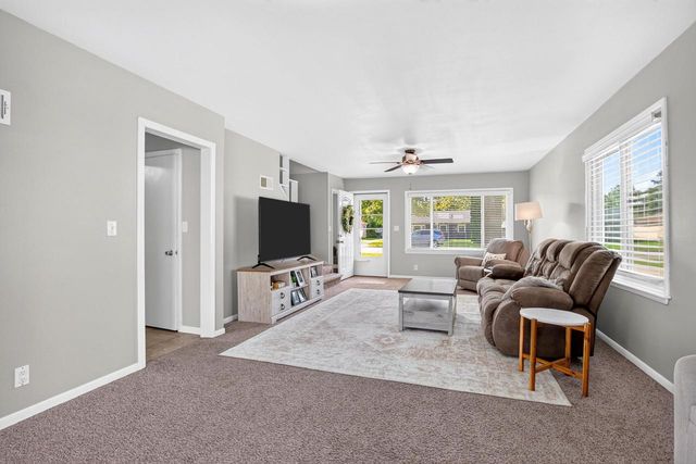 724 MITCHELL STREET, Neenah, WI 54956