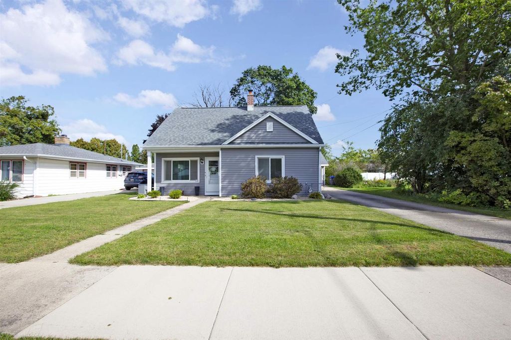 724 MITCHELL STREET, Neenah, WI 54956