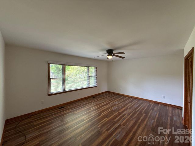 110 Aqua Drive, Mooresville, NC 28117
