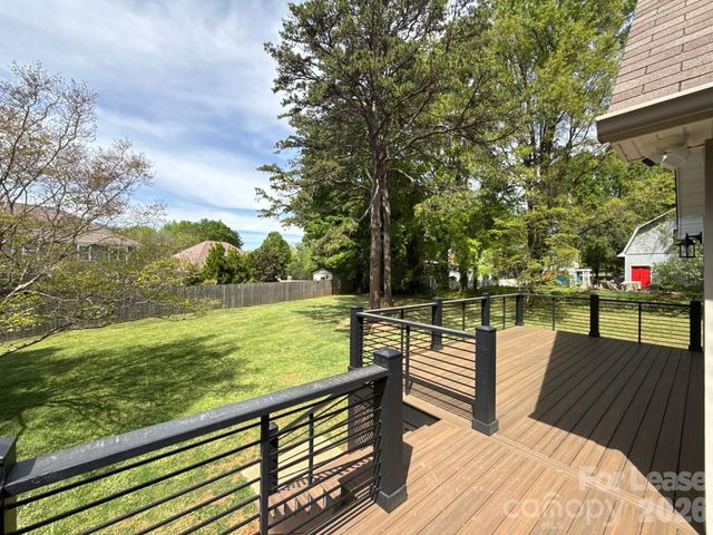 110 Aqua Drive, Mooresville, NC 28117