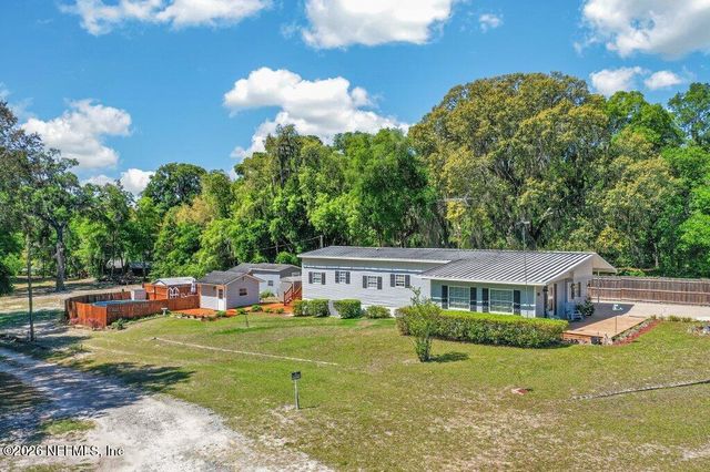 155 TOMPKINS Road, Pomona Park, FL 32181