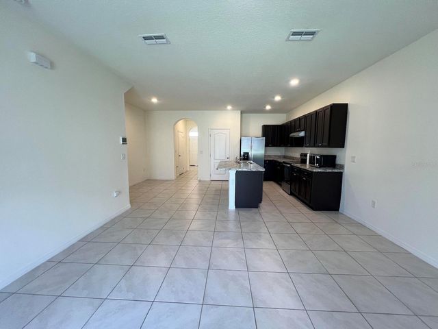 1370 YELLOW FINCH DRIVE, Davenport, FL 33837