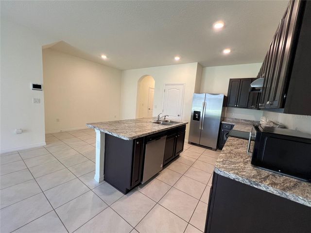 1370 YELLOW FINCH DRIVE, Davenport, FL 33837