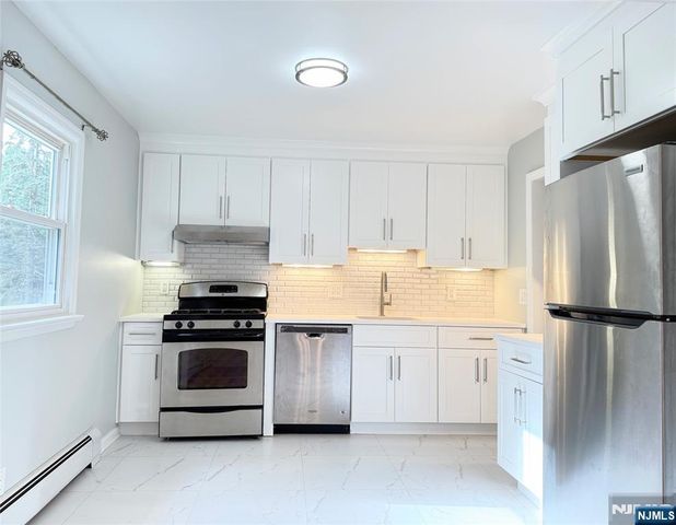 69 Feldman Court, Mahwah, NJ 07430