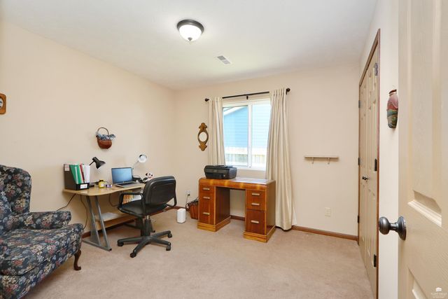 2910 Brookville Drive, Manhattan, KS 66502