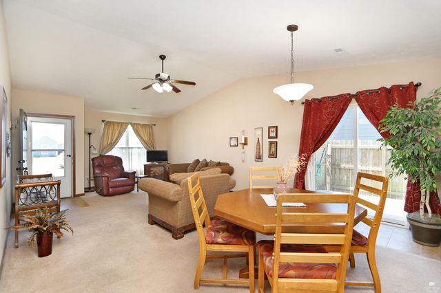 2910 Brookville Drive, Manhattan, KS 66502