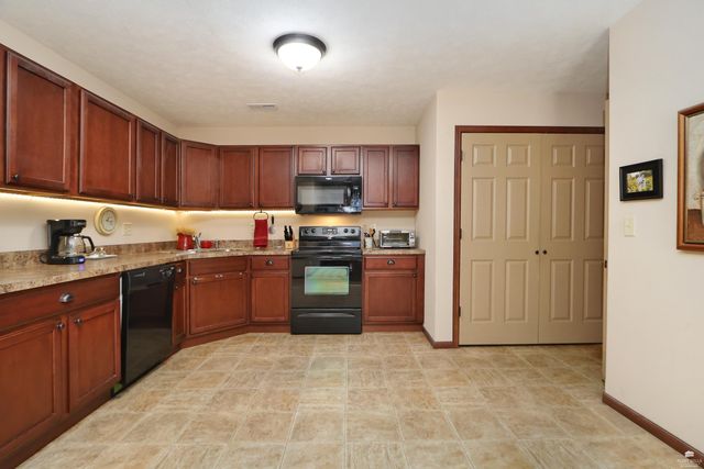 2910 Brookville Drive, Manhattan, KS 66502