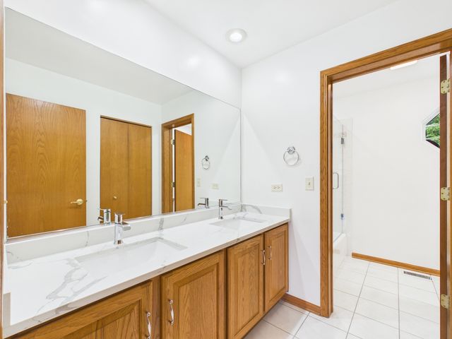 247 Alyssum Court, Romeoville, IL 60446