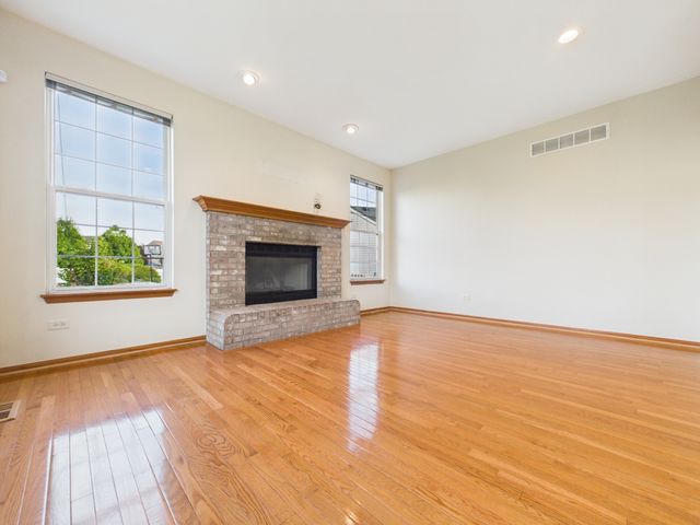 247 Alyssum Court, Romeoville, IL 60446