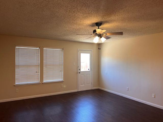 1017 Alexandria Drive, Forney, TX 75126