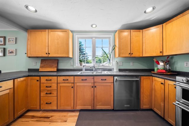 372 Mountain Road, Concord, NH 03301