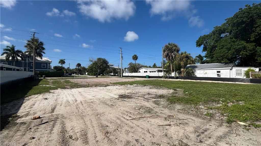 2595 Becca AVE, NAPLES, FL 34112 — photo 2