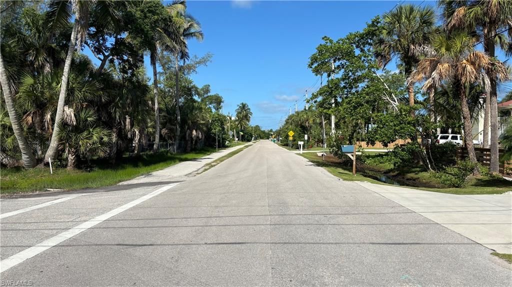2595 Becca AVE, NAPLES, FL 34112 — photo 3