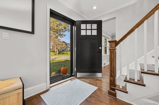 112 Clarence Road, Scarsdale, NY 10583