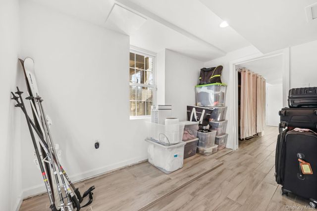 112 Clarence Road, Scarsdale, NY 10583