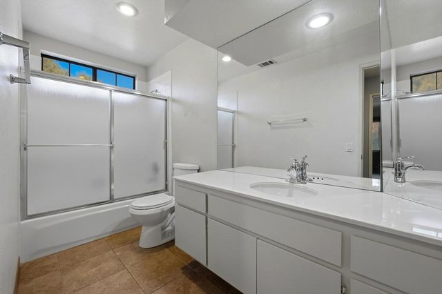 68117 Lakeland Drive, Cathedral City, CA 92234