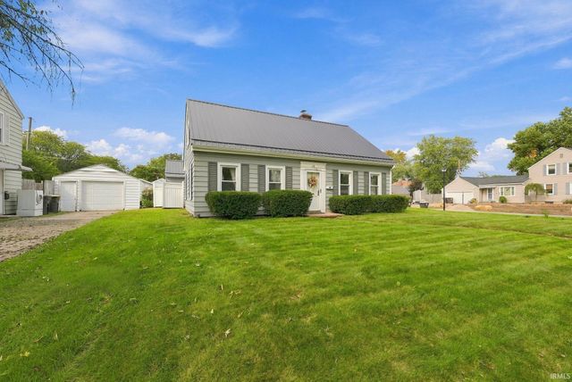 2302 Wawonaissa Trail, Fort Wayne, IN 46809