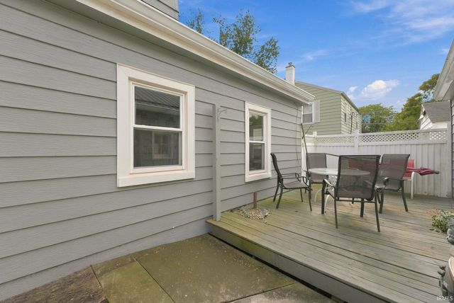 2302 Wawonaissa Trail, Fort Wayne, IN 46809