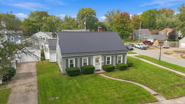 2302 Wawonaissa Trail, Fort Wayne, IN 46809