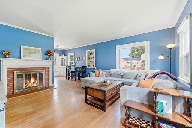2302 Wawonaissa Trail, Fort Wayne, IN 46809
