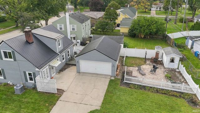 2302 Wawonaissa Trail, Fort Wayne, IN 46809