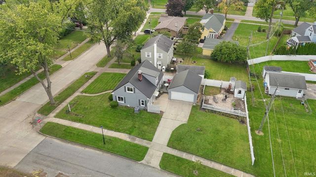 2302 Wawonaissa Trail, Fort Wayne, IN 46809