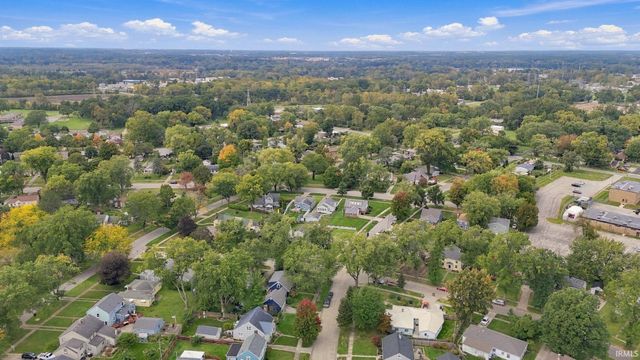 2302 Wawonaissa Trail, Fort Wayne, IN 46809
