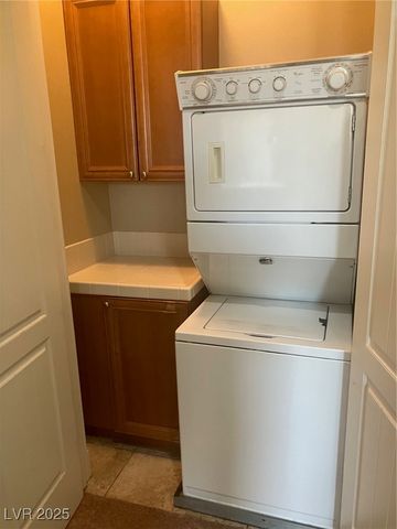 32 Via Vasari 103, Henderson, NV 89011